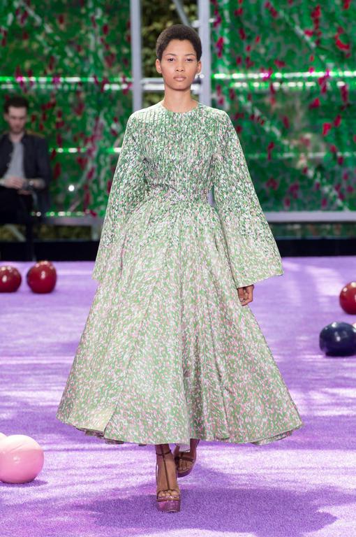 les-robes-haute-couture-automne-hiver-2015-2016-les-plus-spectaculaires 2